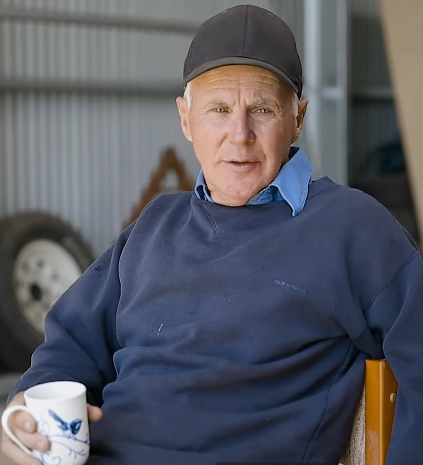 bill-buttrose-portrait